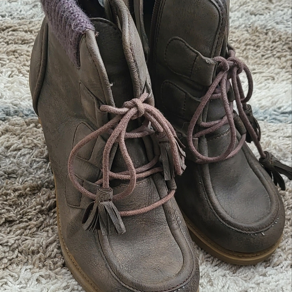 MUDD boots